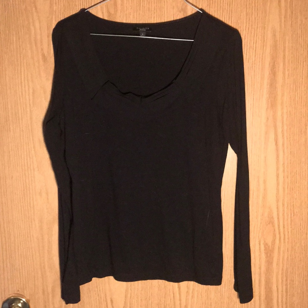 Talbots small scalloped neck long sleeve